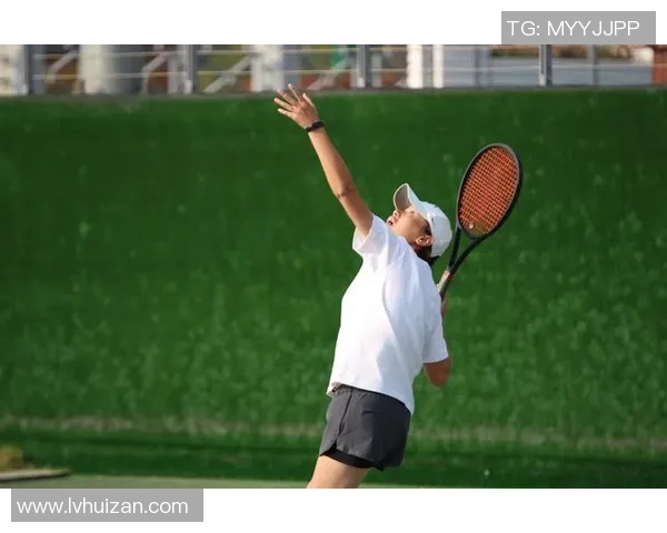 李秀英亲授网球技巧与心得体会助你提升球技的秘密分享