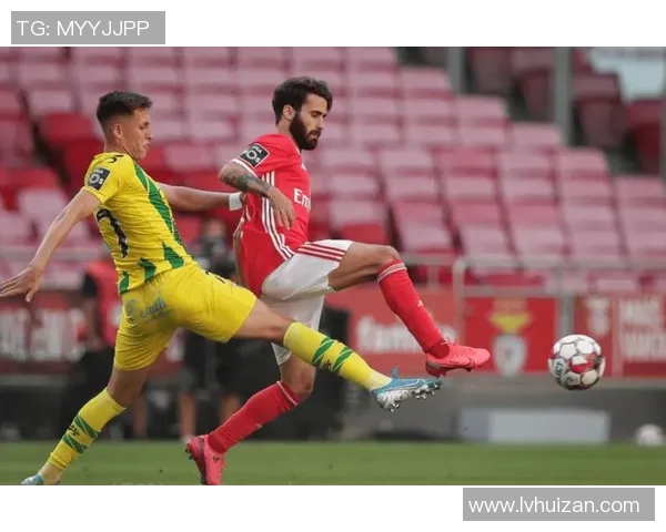 足球明星与娱乐明星的职业特点与社会影响力的深度对比分析 足球明星与娱乐明星的职业特点与社会影响力的深度对比分析