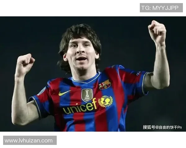 足球明星的专属解说带你领略赛场背后的精彩故事与独特视角 足球明星的专属解说带你领略赛场背后的精彩故事与独特视角